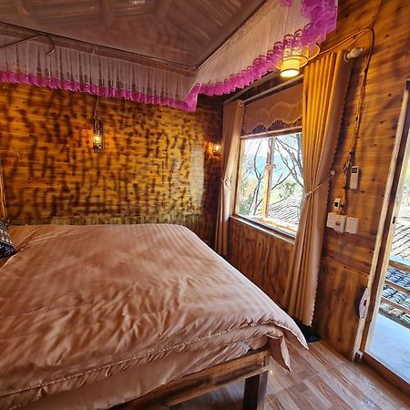 Nha Co Lao Xa Homestay Hmong & Bungalow Air Conditioner دونغ فان المظهر الخارجي الصورة
