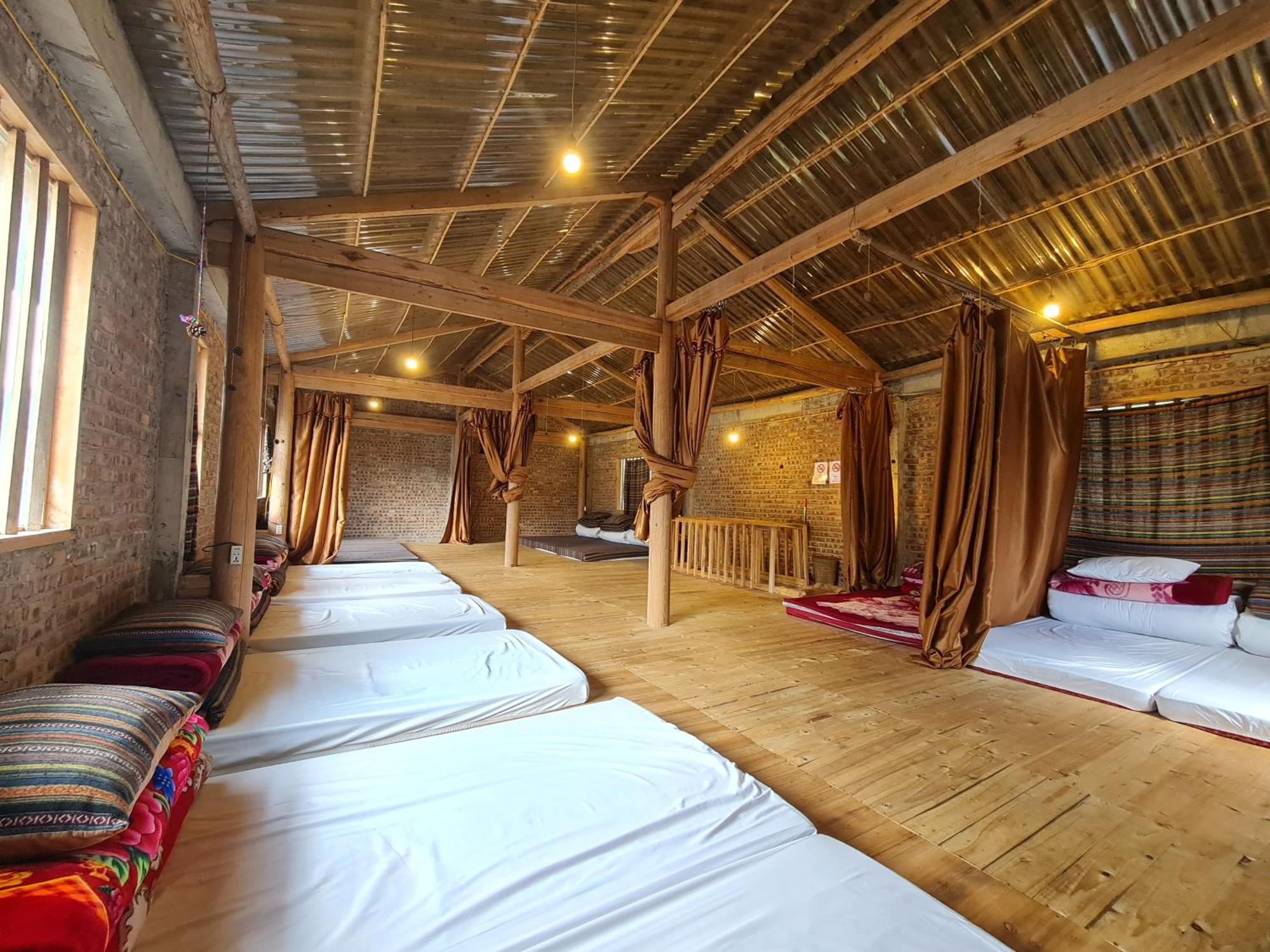 Nha Co Lao Xa Homestay Hmong & Bungalow Air Conditioner دونغ فان المظهر الخارجي الصورة