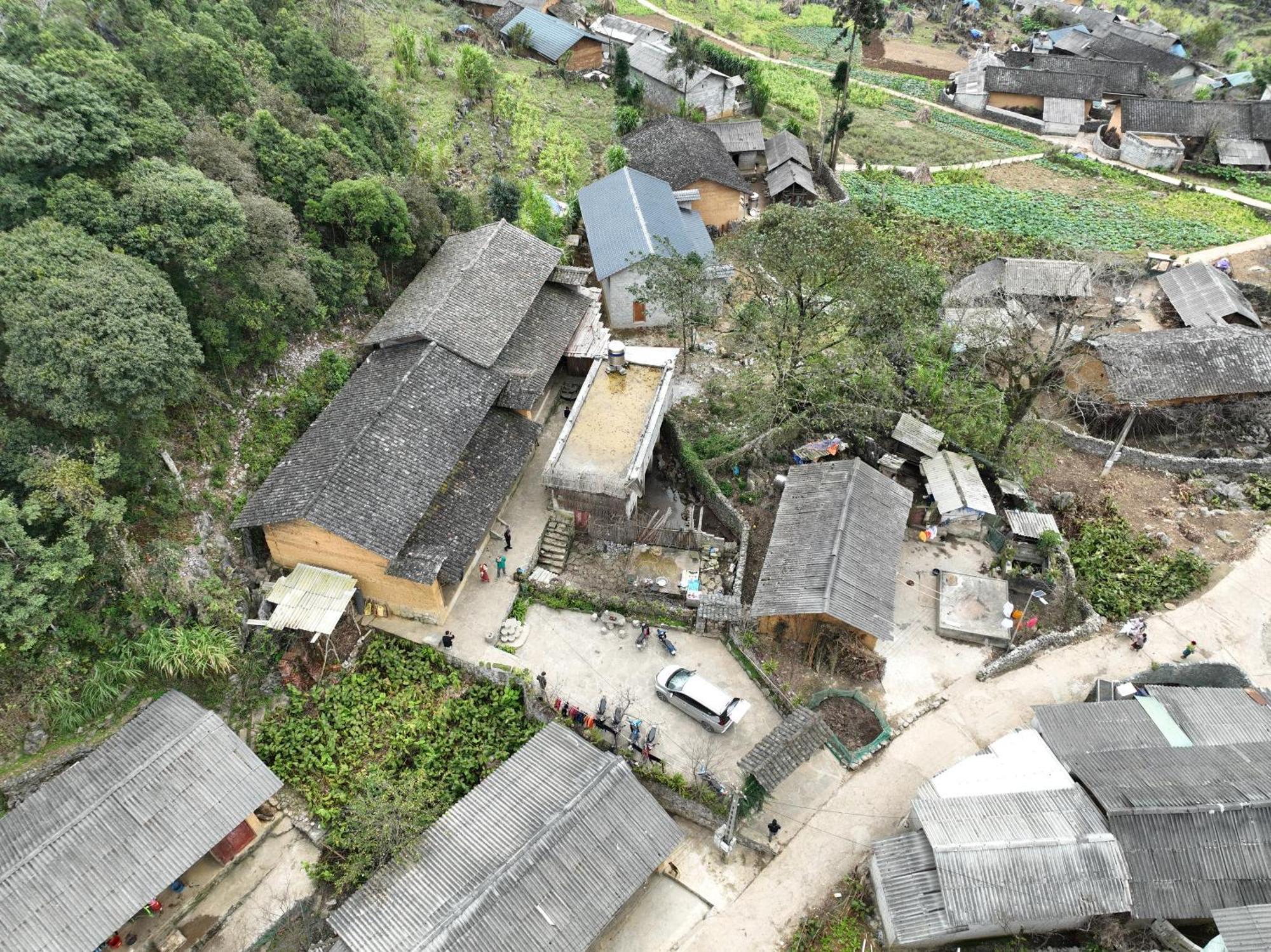 Nha Co Lao Xa Homestay Hmong & Bungalow Air Conditioner دونغ فان المظهر الخارجي الصورة
